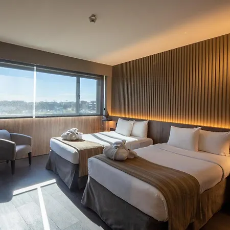 Bah Barcelona Airport Hotell 4*