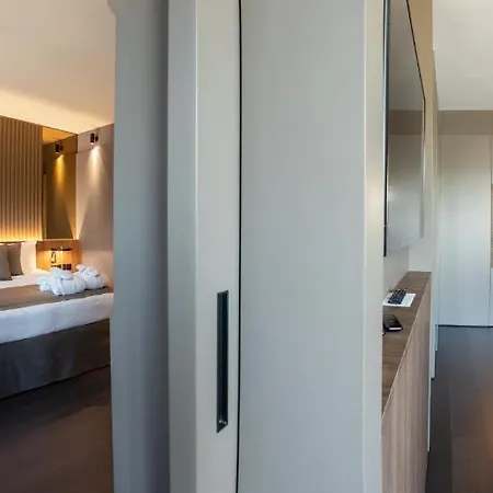 Bah Barcelona Airport 4*