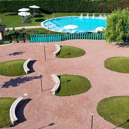 Hotel Bah Barcelona Airport 4*